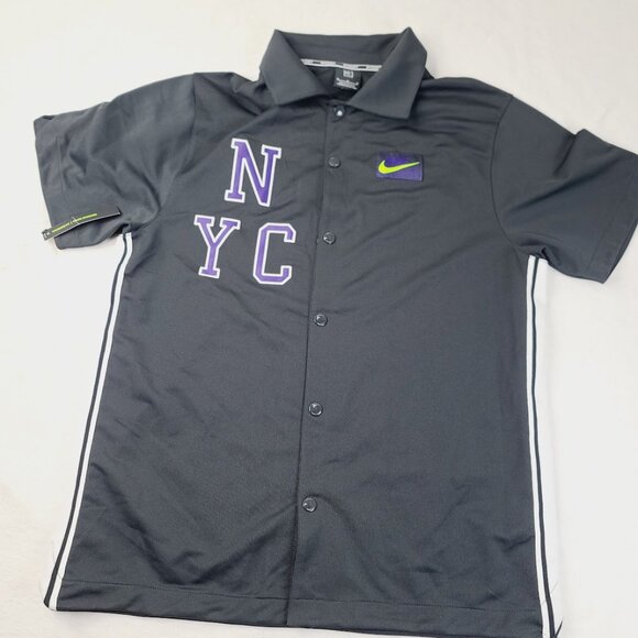 Nike Men's Black Court Challenge NYC Short Sleeve Tennis Button-Up Shirt Size M - Picture 2 of 7
